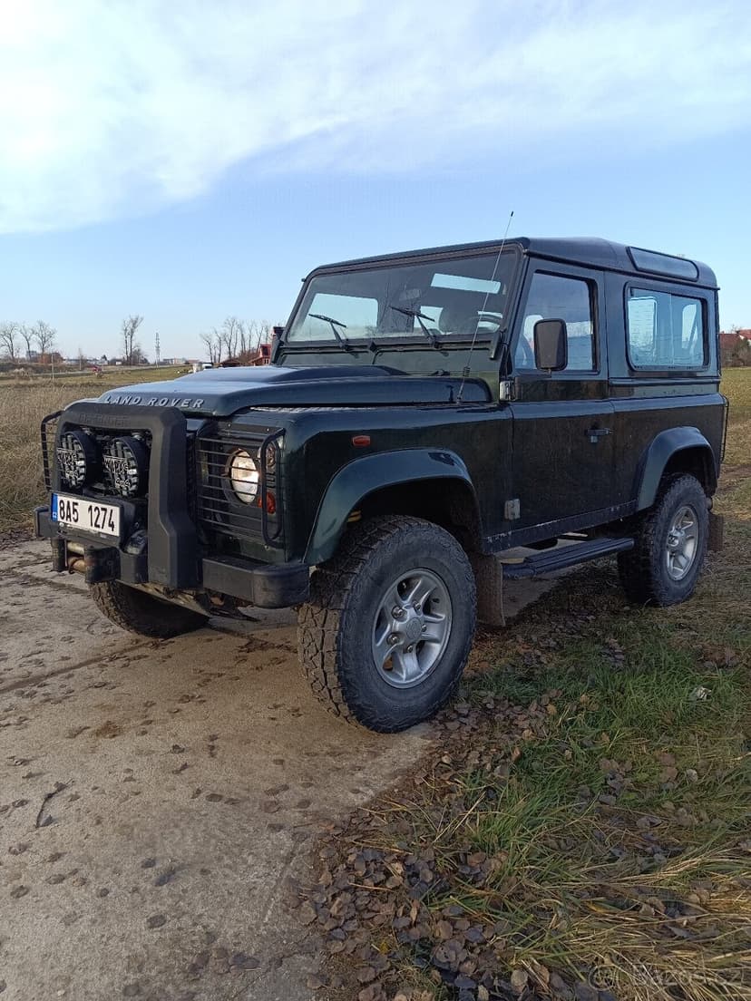 Land Rover Defender 90