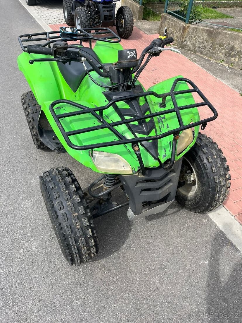 Prodám čtyřkolku Yuki 200 bez TP