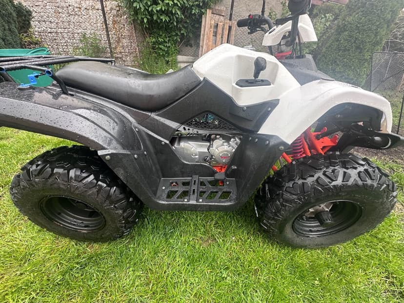 Čtyřkolka Kayo au200