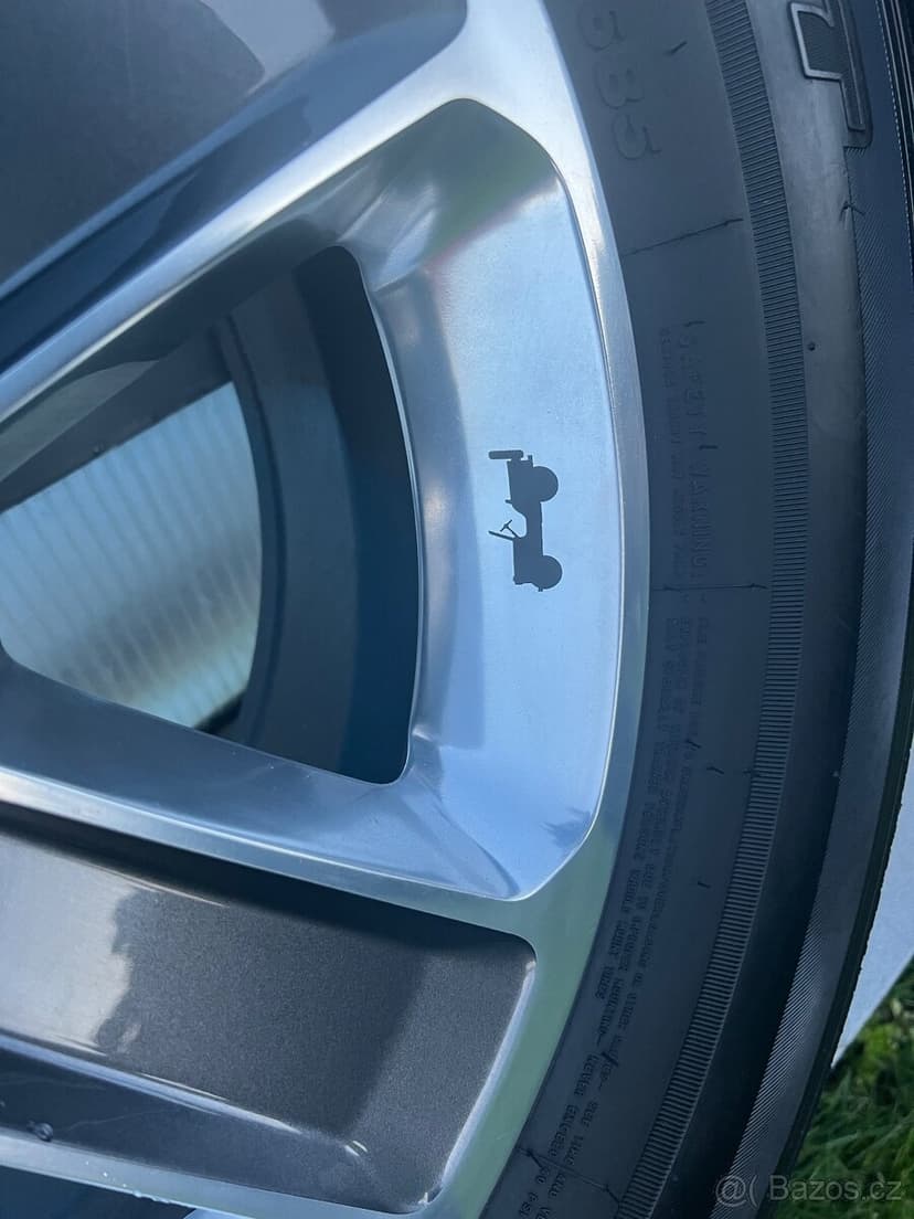 Nové kola Jeep Wrangler 255/70R18 113T Prodám kola Je