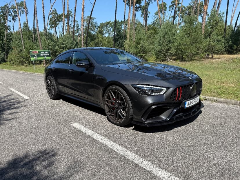 Mercedes benz AMG GT 63