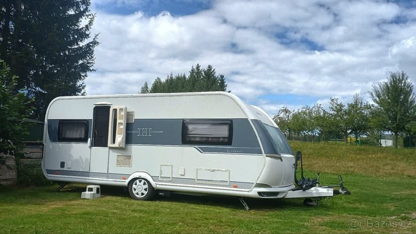 Hobby 560 Excelent, 2x předstan, MOVER, nosič kol