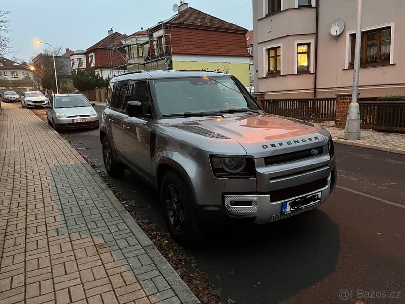 Land Rover Defender 110 SE D250 AT MY23