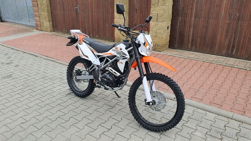 Motorka Mikilon Defender 250RR kola21/18 oranžová