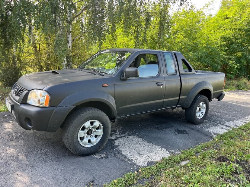 Navara D22 offroad 4x4