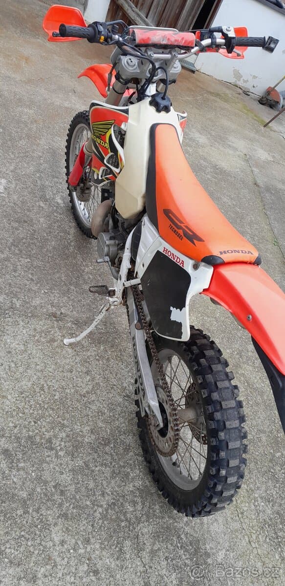 Honda cre 250 s homologací