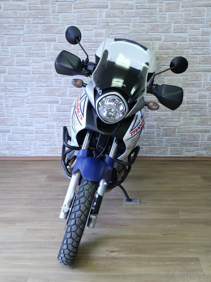 Honda XL700V Transalp ABS původ ČR, 1.majitel, 1700km, DPH