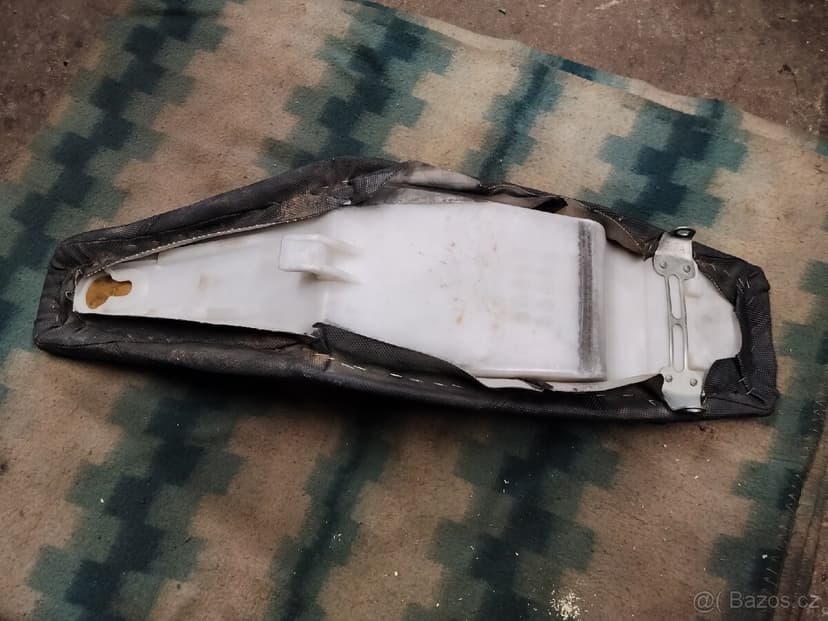 Prodám sedadlo Yamaha YZF250