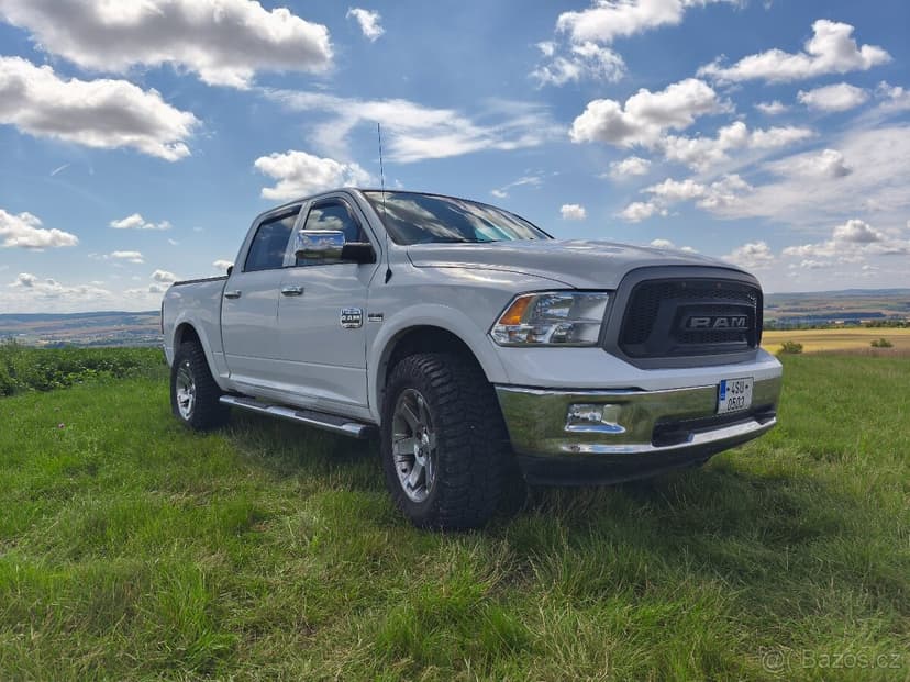 Dodge RAM 1500 5,7 Hemi, 405 HP, edice LongHorn 4x4