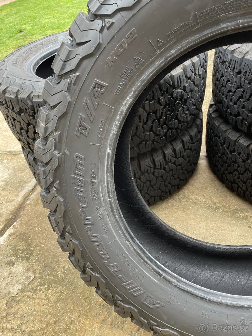 Nové pneu BFGoodrich  A/T 275/60 R20