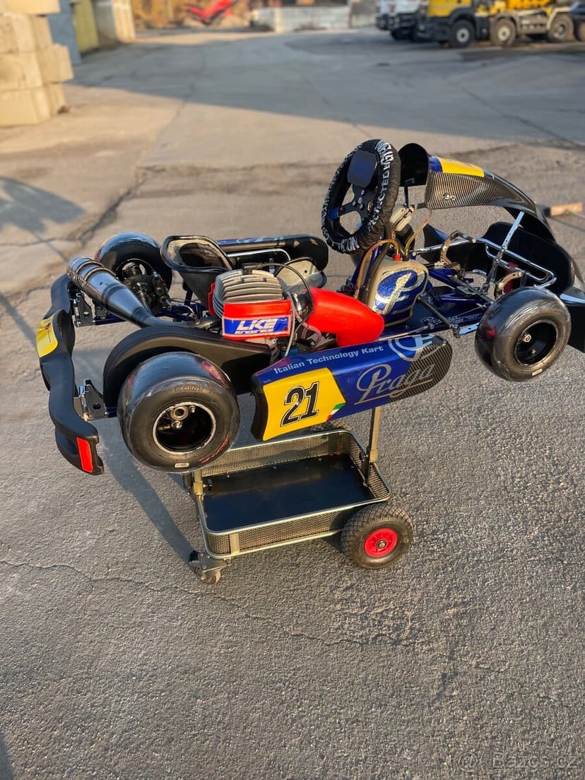 Motokára Praga dětská