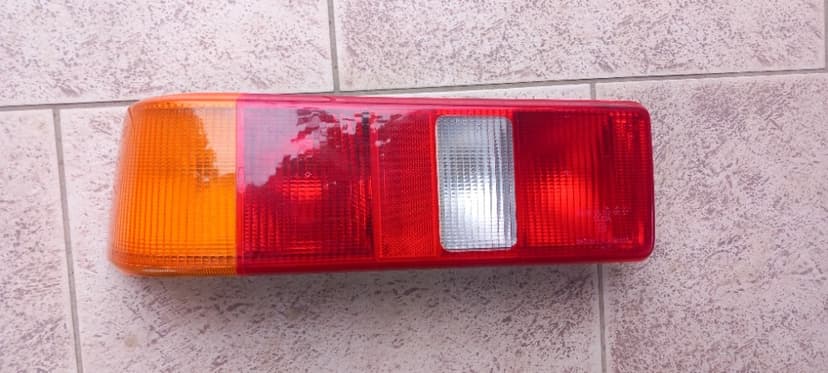Ford Sierra 1989 -  Zadní levé světlo