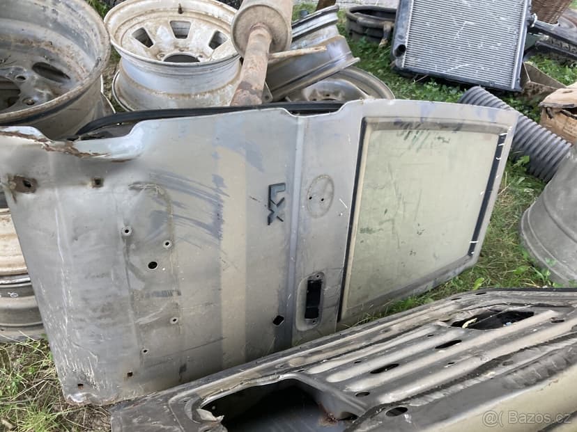 Land Cruiser HZJ GRJ 70 71 73 74 76 78 zadni dvere