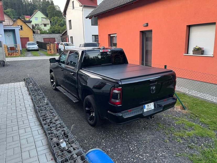 DODGE RAM V6 3.6, 4x4 225kw s LPG