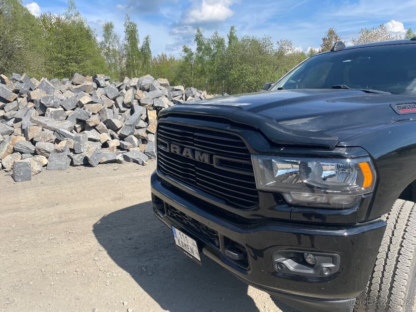 DODGE RAM 2500 heavy duty 6,4