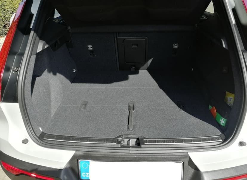 Toyota Hilux 2.4D-4D 6MT 4x4