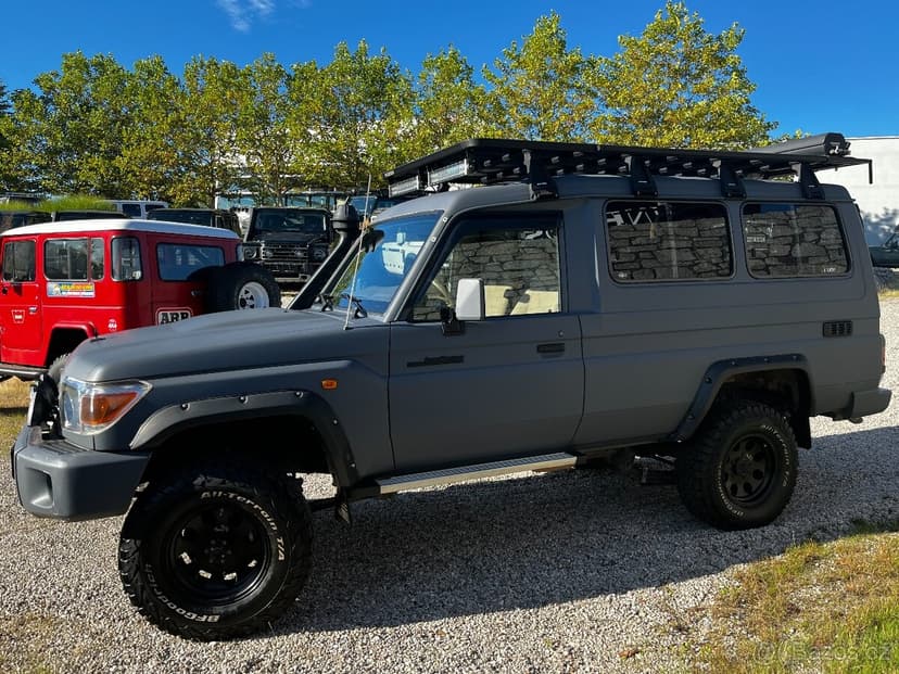 Toyota Land Cruiser 4,0 GRJ 78, TOP VÝBAVA, servis