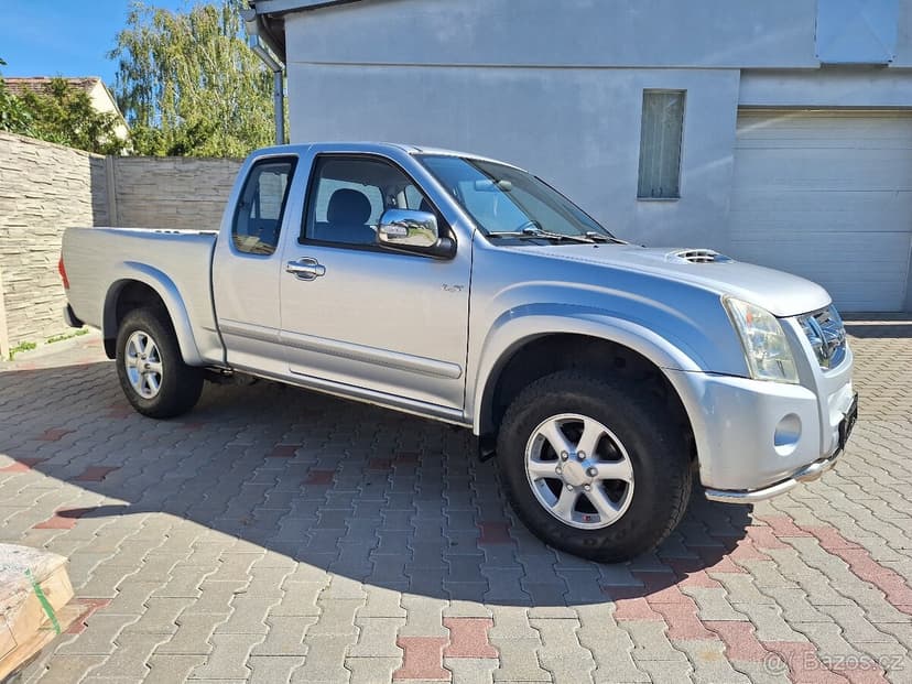 Isuzu D-Max, 3,0TDi,120kW,automat,redukce,4x4,tažné na 3t