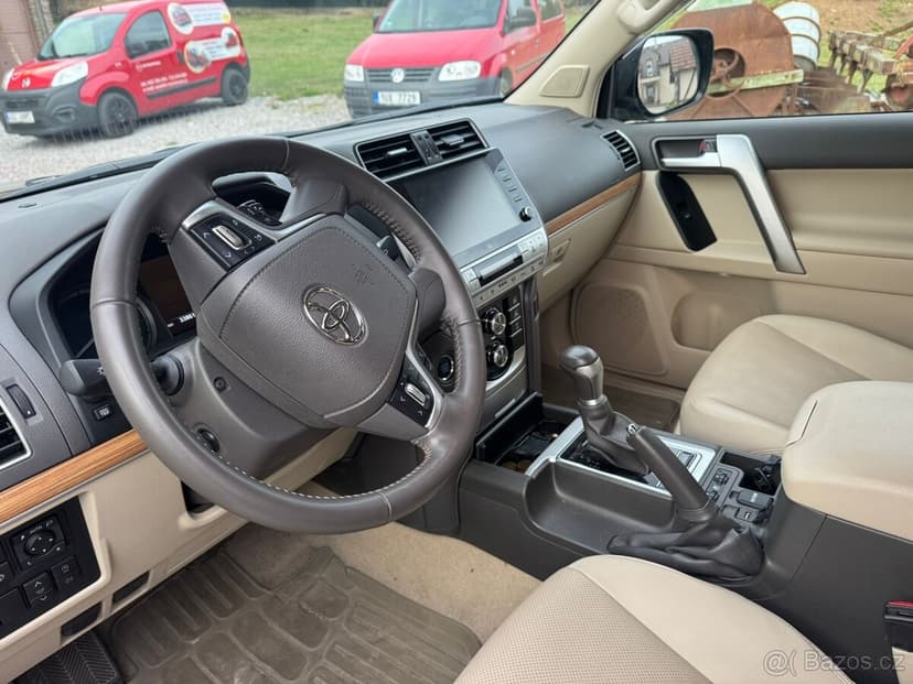 Prodám ..Toyotu land cruiser 150