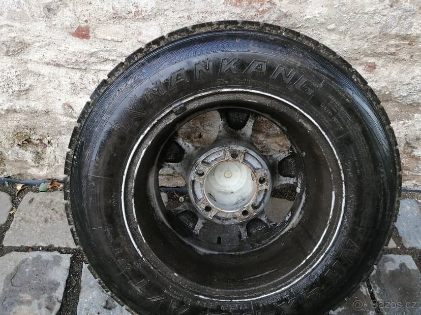 DISKY, ELEKTRONY, PNEUMATIKY SUZUKI JIMNY