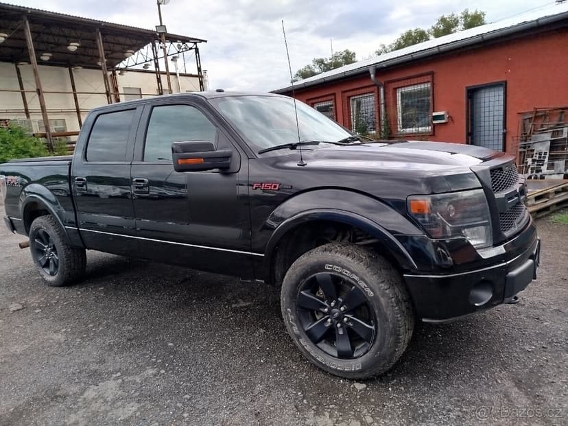 Ford F150. Fx4 V8 5.0