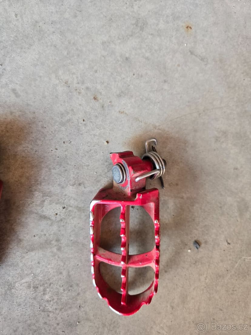 Stupačky Husqvarna 125