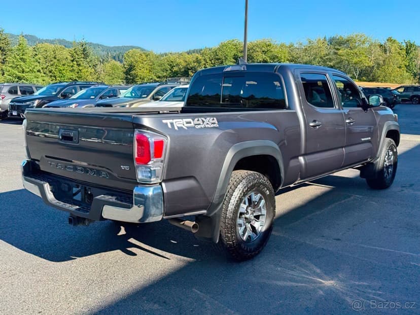 Toyota Tacoma TRD Off-Road 3.5L 4x4 - 2022 rok
