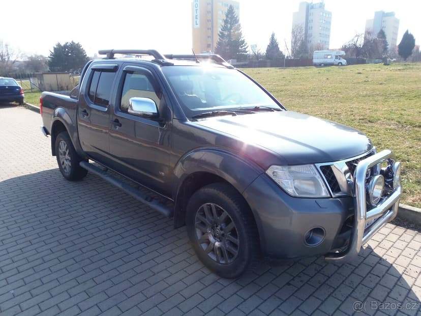 Nissan Navara 3.0 D Double-cab 4x4 tažné 3T