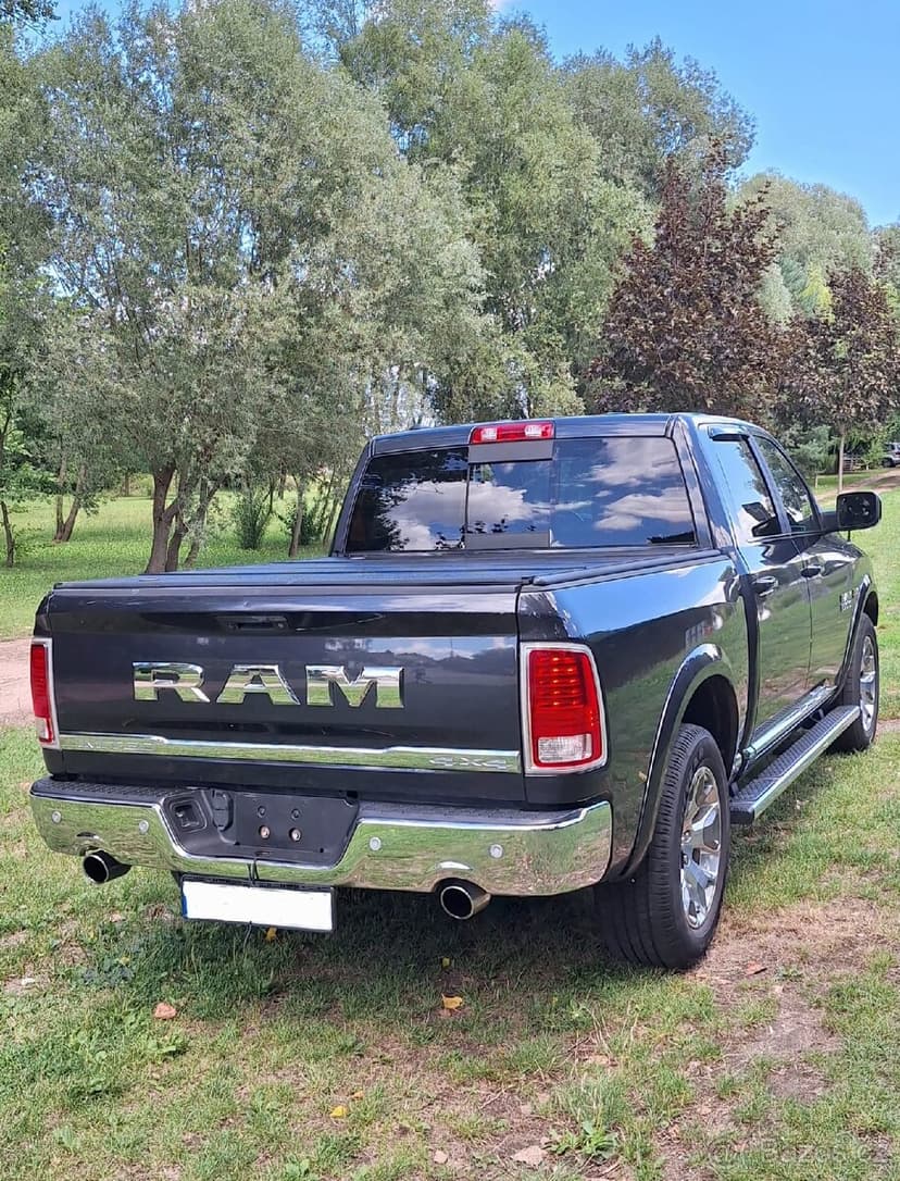 DODGE RAM 1500 5.7 HEMI,LIMITED,VZDUCH