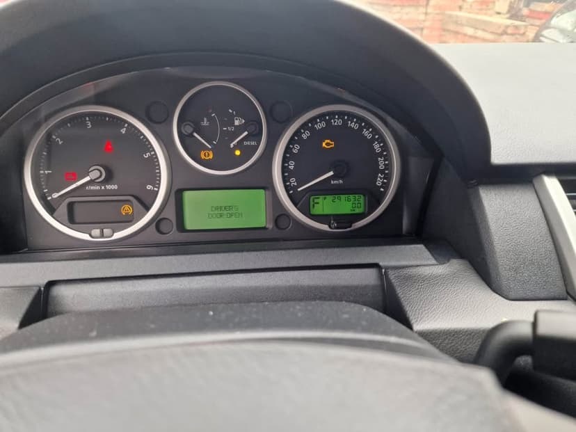 Range rover sport 2.7d na díly  motor ko doklady