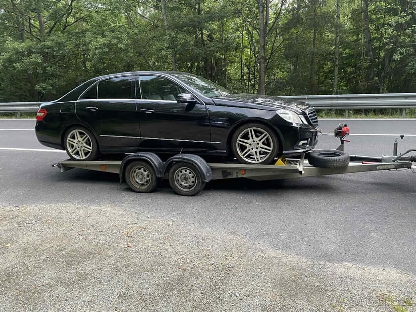 Prodám podvalník na auta