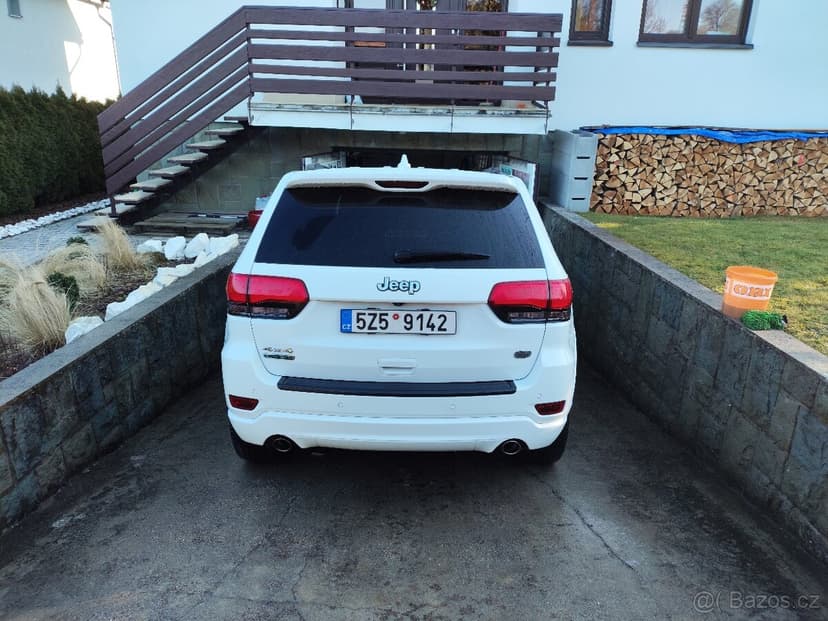 Jeep Grand Cherokee, Overland, 188,000km