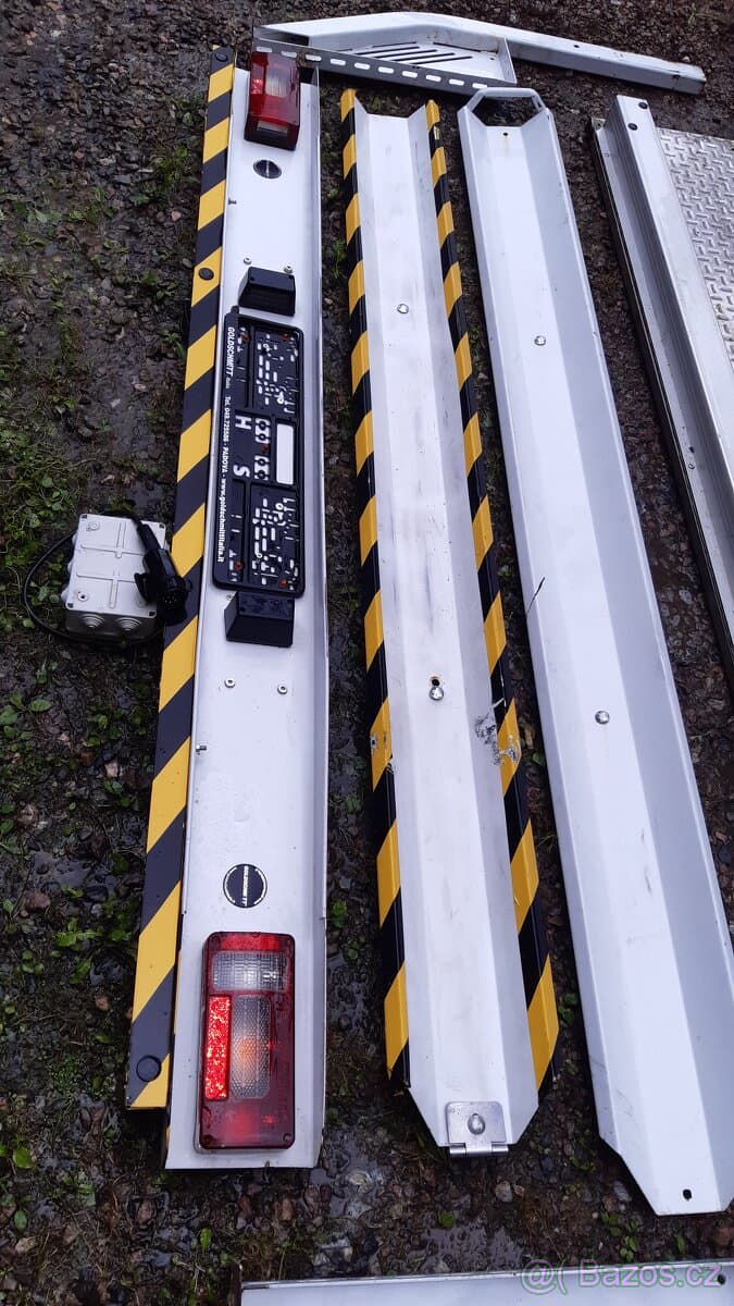 Nosič skútru/motocyklu na obytné auto