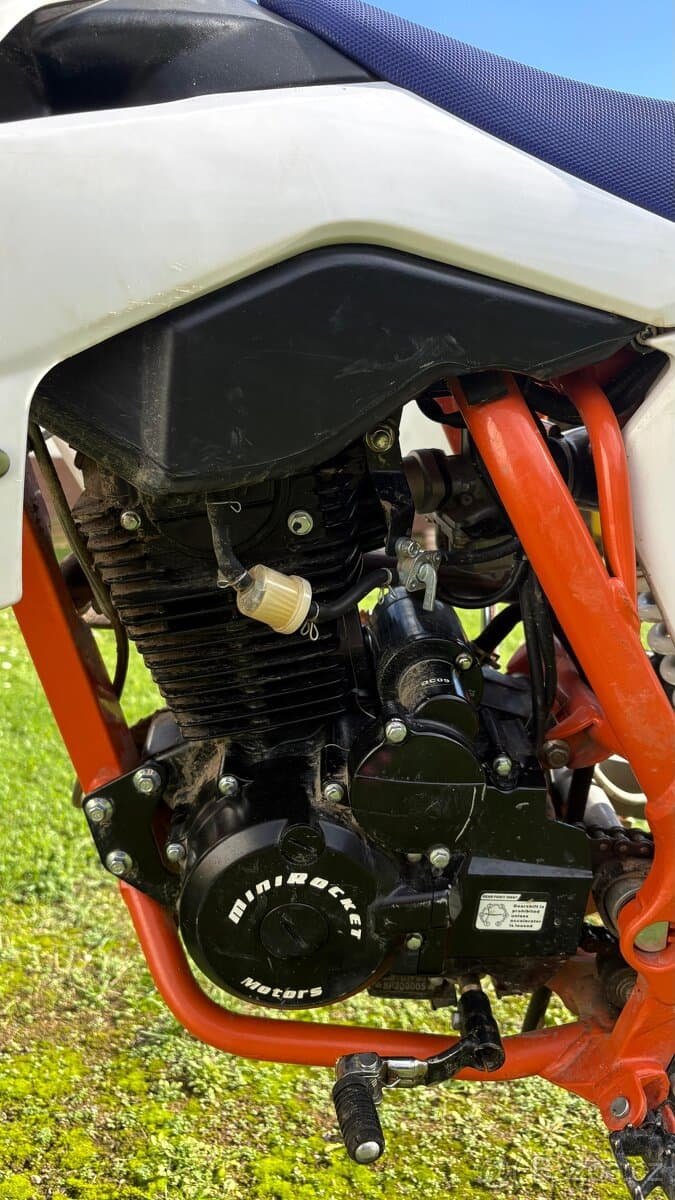 Pitbike  150ccm 19x16