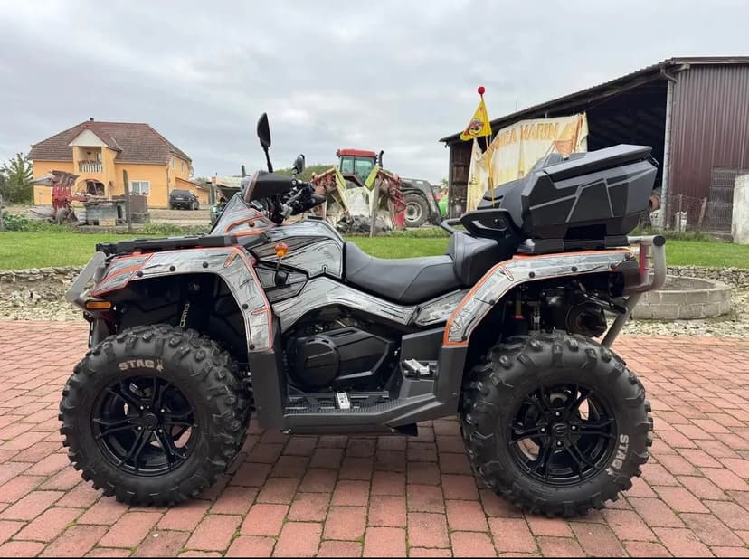 Čtyřkolka CF MOTO X1000