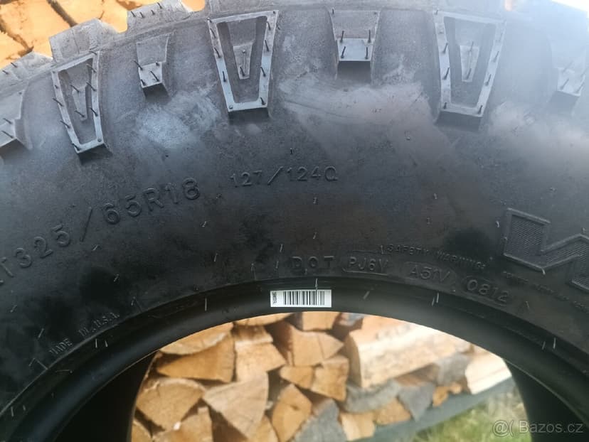 Offroad pneu 325/65R18, cena je za všech 5 ks.