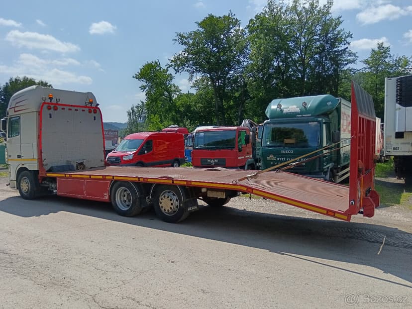 DAF XF 105.460 PŘEPRAVNÍK STROJŮ A VOZIDEL -14 T