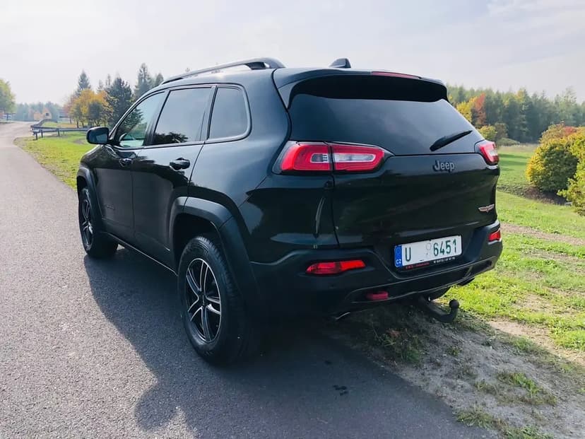 Jeep Cherokee, Trail rated 3.2 W6