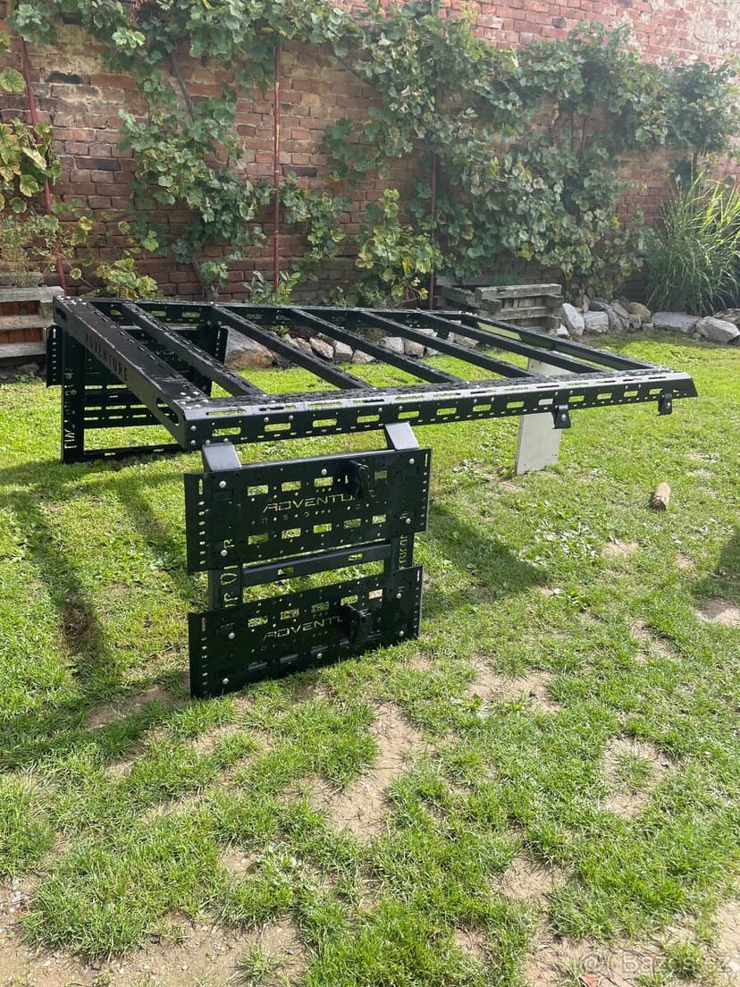 Jeep Wrangler střešní nosič / zahrádku