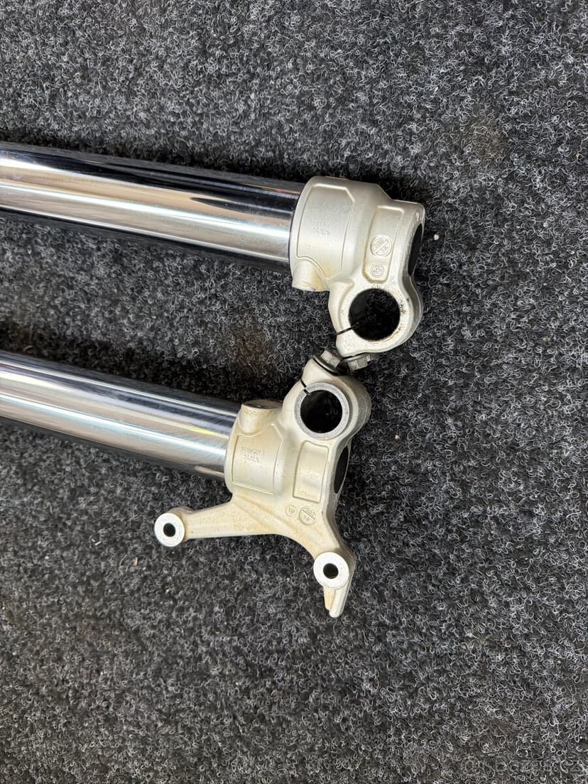 Přední tlumiče KTM