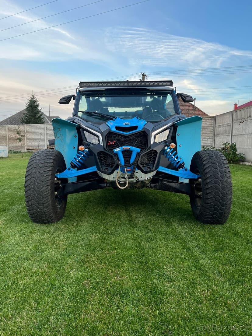 Can am Maverick Can-am x3 turbo