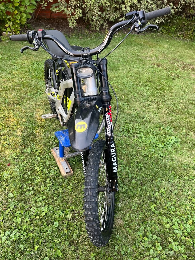 Prodam elektromoto SurRon Light bee 6kv (2021)