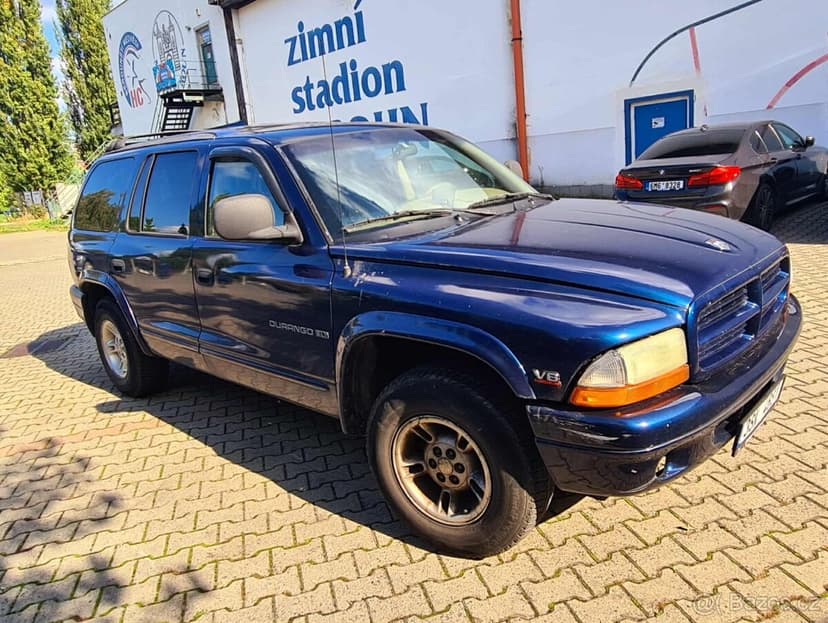 Dodge Durango - V8, benzín + LPG, automat