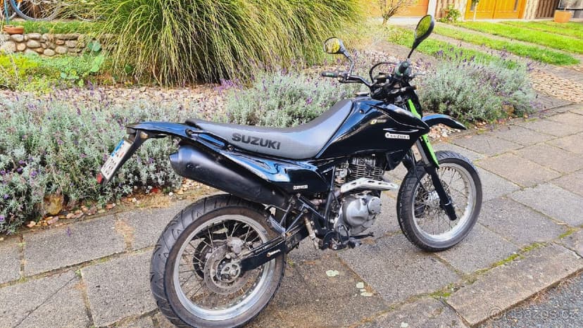 Suzuki DR 125 SM