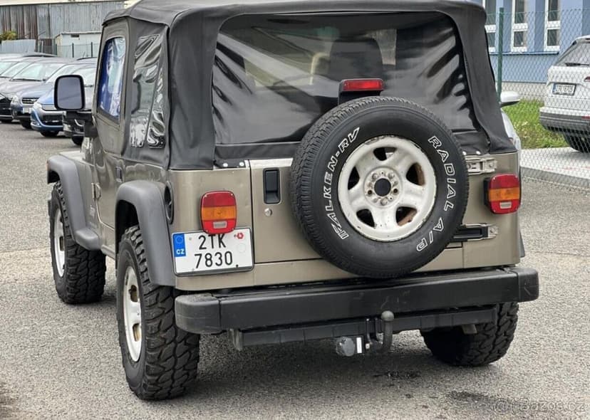 Jeep Wrangler 2.4i Sport 4x4 NAVIJÁK TAŽNÉ manuál 105 kw