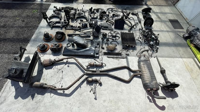 Land Rover Range Rover L322 - příslušenství motoru 3,6 TDV8