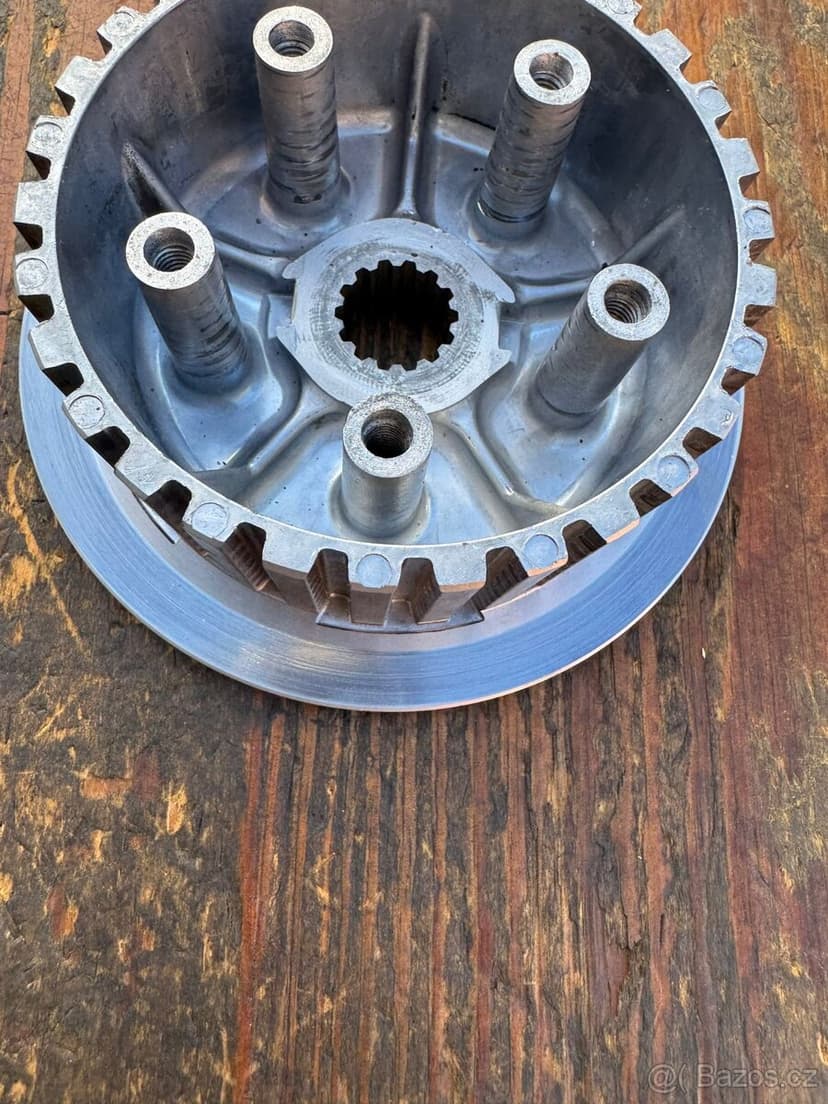 Vnitřní koš spojky lamel vnitřní Yamaha YZ 125 r 93-24