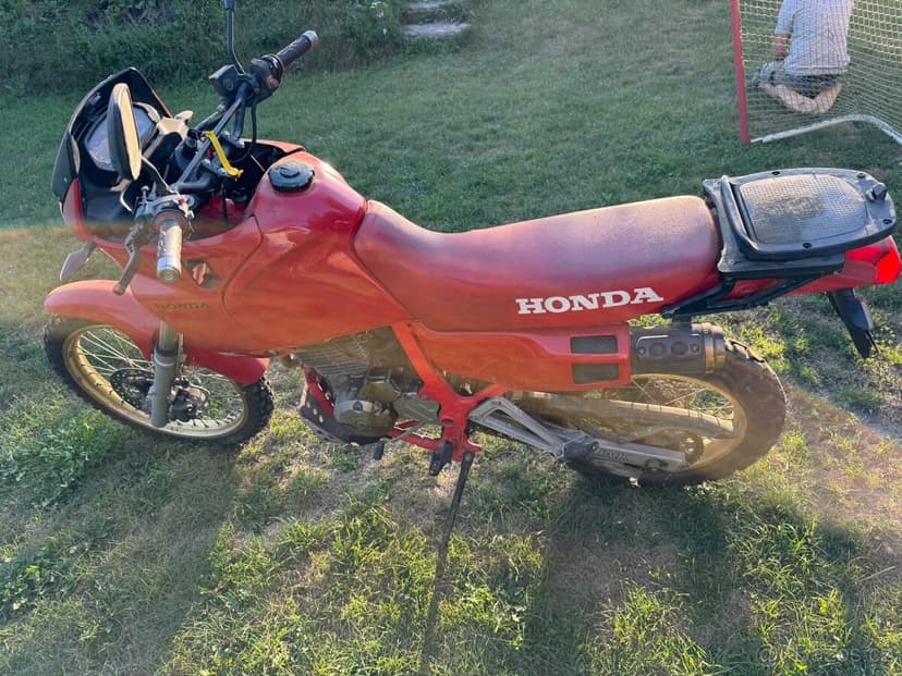 Honda Dominator NX650