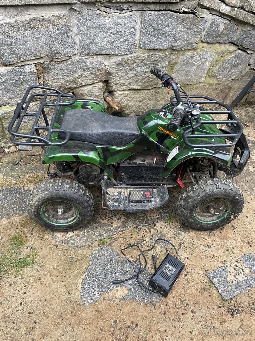 Dětská větší elektro čtyřkolka