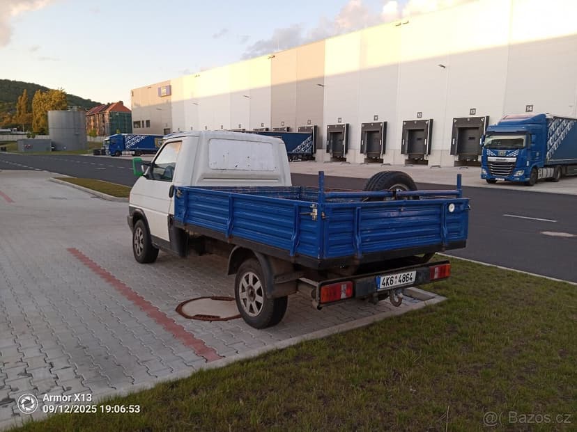 Dvě auta za jedno auto - valník